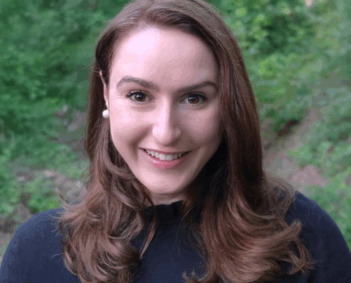 Headshot of Elena Hilton