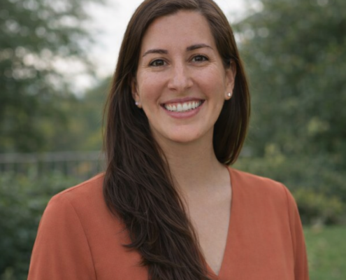 Headshot of Jessica Hassanzadeh
